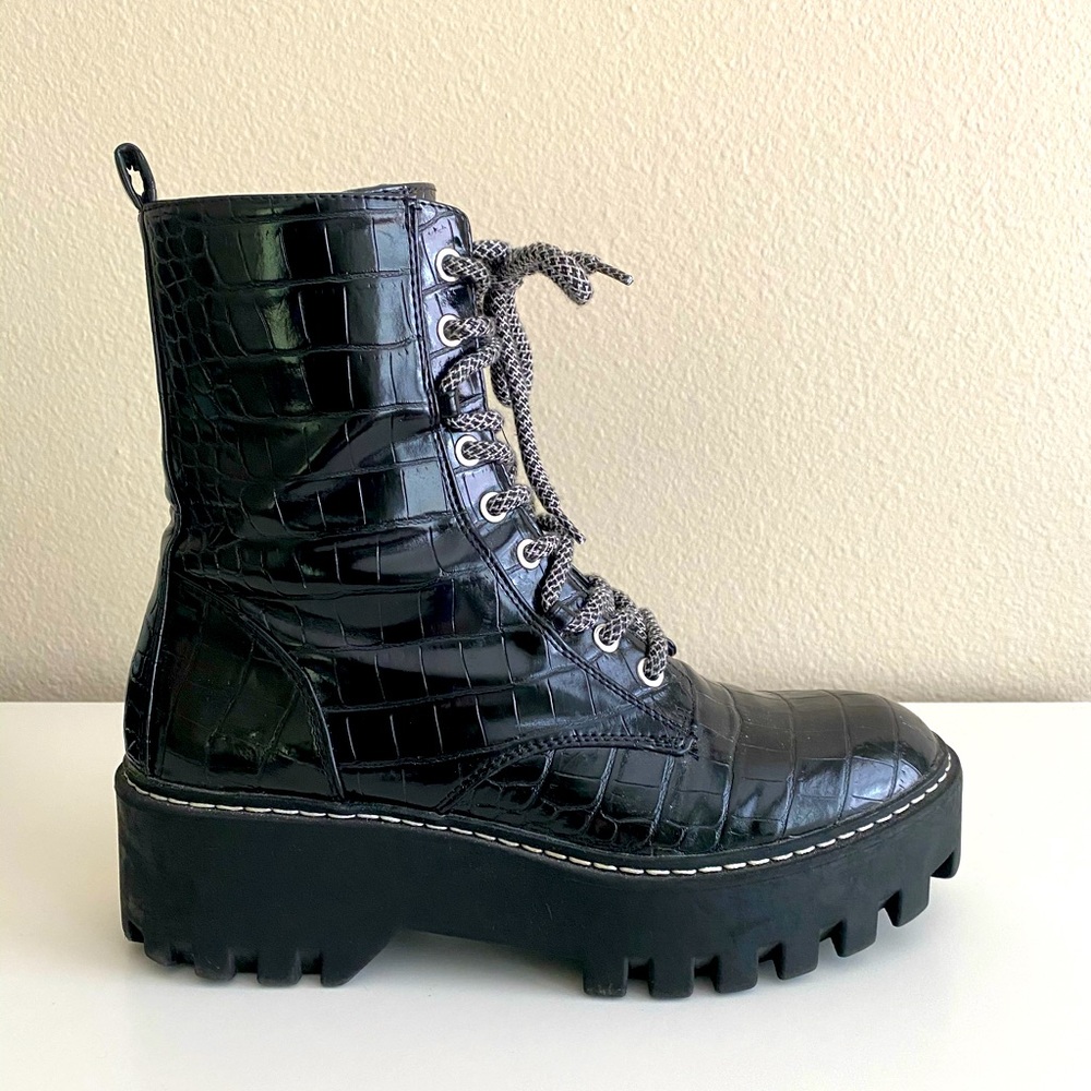 Zara Croc Print, tractor soul black boots
